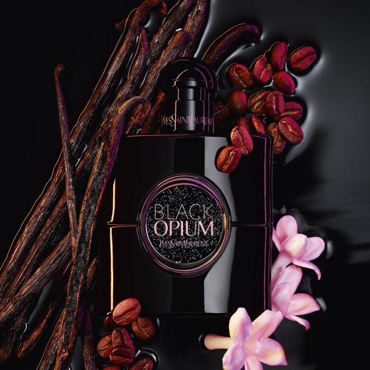 Black Opium Le Parfum advertisement